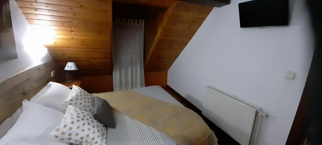 Co D'Eric Lägenhet Vielha Exteriör bild